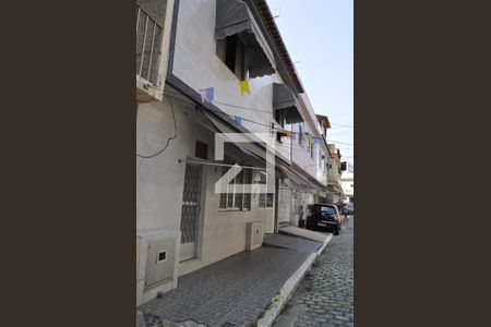 Casa de condomínio à venda com 180m², 4 quartos e 1 vagaÁrea comum