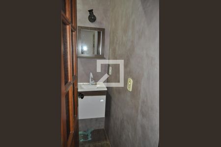 Casa de condomínio à venda com 180m², 4 quartos e 1 vagaLavabo