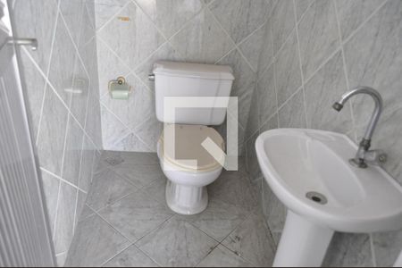 Casa de condomínio à venda com 180m², 4 quartos e 1 vagaLavabo terraço