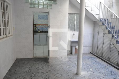 Casa de condomínio à venda com 180m², 4 quartos e 1 vagaÁrea Externa