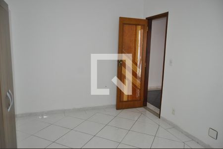 Casa de condomínio à venda com 180m², 4 quartos e 1 vagaQuarto 2
