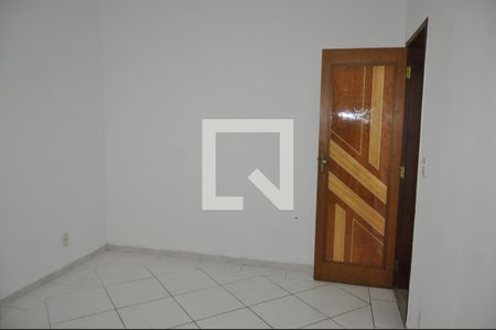 Casa de condomínio à venda com 180m², 4 quartos e 1 vagaQuarto 2