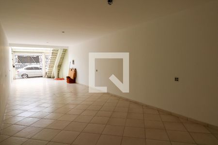 Casa à venda com 194m², 3 quartos e 4 vagas Casa à venda com 194m², 3 quartos e 4 vagasGaragem
