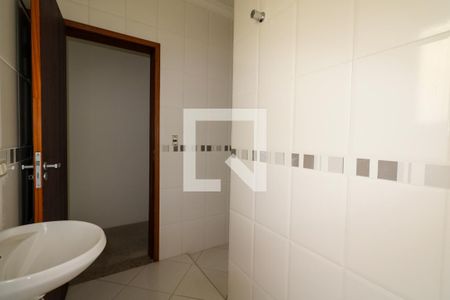 Casa à venda com 194m², 3 quartos e 4 vagas Casa à venda com 194m², 3 quartos e 4 vagasBanheiro Social
