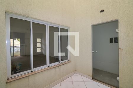 Casa à venda com 194m², 3 quartos e 4 vagas Casa à venda com 194m², 3 quartos e 4 vagasJardim de Inverno
