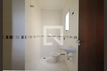 Casa à venda com 194m², 3 quartos e 4 vagas Casa à venda com 194m², 3 quartos e 4 vagasBanheiro Social