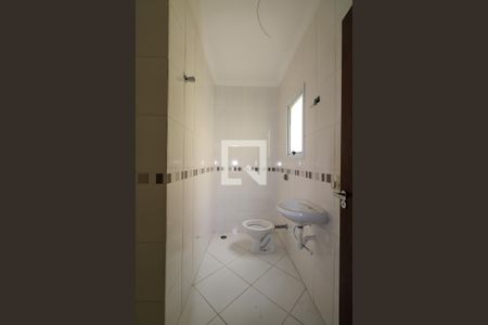 Casa à venda com 194m², 3 quartos e 4 vagas Casa à venda com 194m², 3 quartos e 4 vagasBanheiro Social