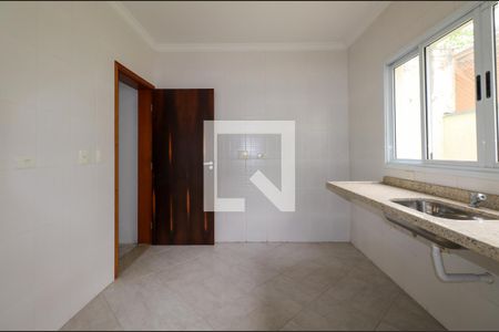 Casa à venda com 194m², 3 quartos e 4 vagas Casa à venda com 194m², 3 quartos e 4 vagasCozinha