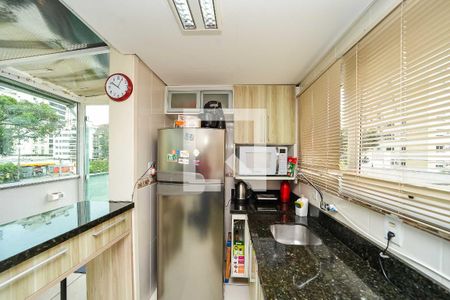 Apartamento à venda com 225m², 2 quartos e sem vagaCozinha