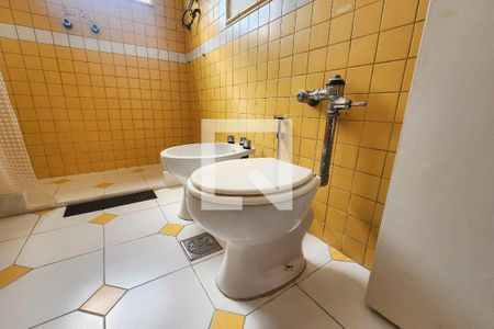 Apartamento à venda com 219m², 4 quartos e 1 vagaBanheiro Social