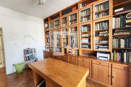 Apartamento à venda com 219m², 4 quartos e 1 vagaQuarto 1