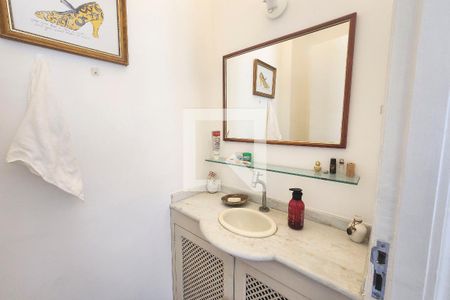 Apartamento à venda com 219m², 4 quartos e 1 vagaLavabo