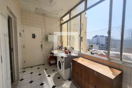 Apartamento à venda com 219m², 4 quartos e 1 vagaÁrea de Serviço