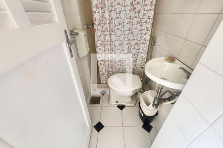 Apartamento à venda com 219m², 4 quartos e 1 vagaBanheiro de serviço