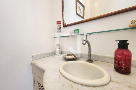 Apartamento à venda com 219m², 4 quartos e 1 vagaLavabo