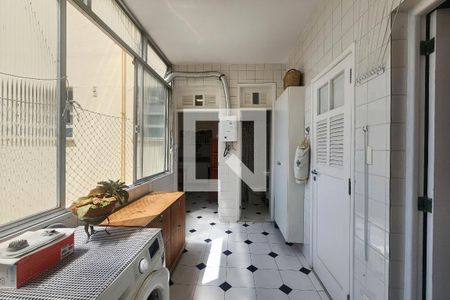 Apartamento à venda com 219m², 4 quartos e 1 vagaÁrea de Serviço