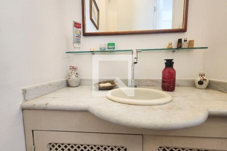 Apartamento à venda com 219m², 4 quartos e 1 vagaLavabo