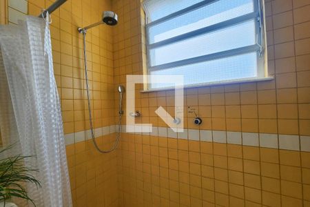 Apartamento à venda com 219m², 4 quartos e 1 vagaBanheiro Social