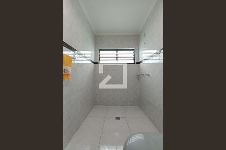 Casa à venda com 141m², 2 quartos e 4 vagas Casa à venda com 141m², 2 quartos e 4 vagasBanheiro da Suíte