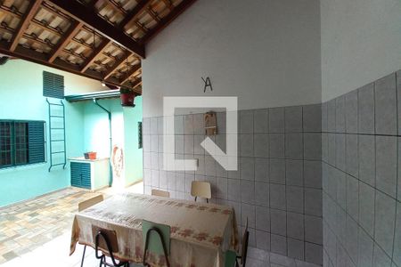 Casa à venda com 141m², 2 quartos e 4 vagas Casa à venda com 141m², 2 quartos e 4 vagasÁrea comum - Churrasqueira