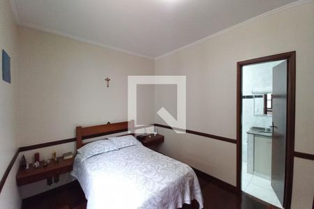 Casa à venda com 141m², 2 quartos e 4 vagas Casa à venda com 141m², 2 quartos e 4 vagasQuarto 2 - Suíte