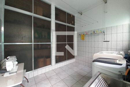 Casa à venda com 141m², 2 quartos e 4 vagas Casa à venda com 141m², 2 quartos e 4 vagasÁrea de Serviço