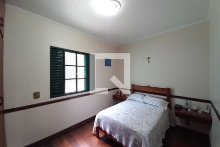 Casa à venda com 141m², 2 quartos e 4 vagas Casa à venda com 141m², 2 quartos e 4 vagasQuarto 2 - Suíte