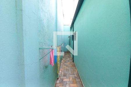 Casa à venda com 141m², 2 quartos e 4 vagas Casa à venda com 141m², 2 quartos e 4 vagasCorredor Lateral