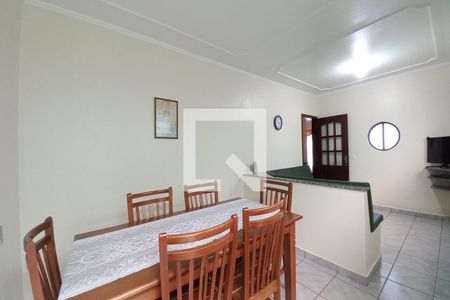 Casa à venda com 141m², 2 quartos e 4 vagas Casa à venda com 141m², 2 quartos e 4 vagasCopa