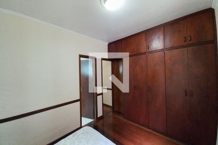 Casa à venda com 141m², 2 quartos e 4 vagas Casa à venda com 141m², 2 quartos e 4 vagasQuarto 2 - Suíte