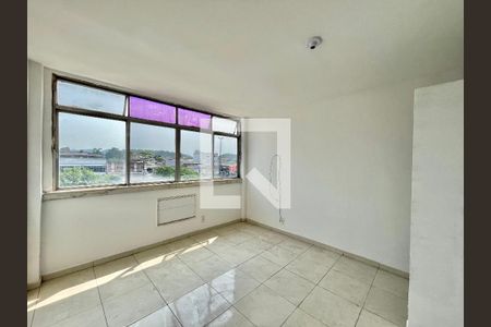 Quarto de kitnet/studio para alugar com 1 quarto, 40m² em Curicica, Rio de Janeiro