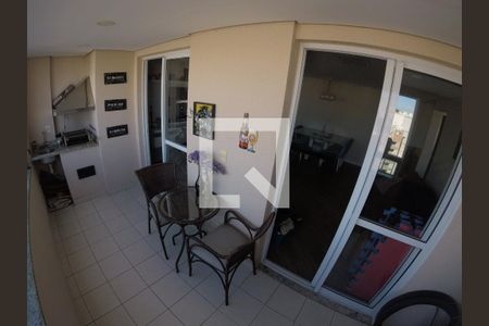 Apartamento à venda com 77m², 2 quartos e 1 vagavaranda