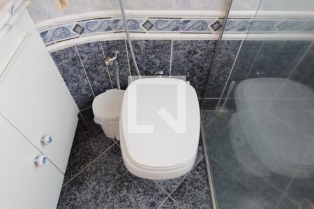 Apartamento à venda com 300m², 5 quartos e 4 vagasBanheiro da Suíte 2