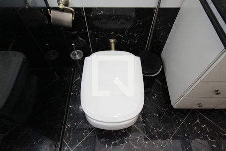 Apartamento à venda com 300m², 5 quartos e 4 vagasBanheiro Social