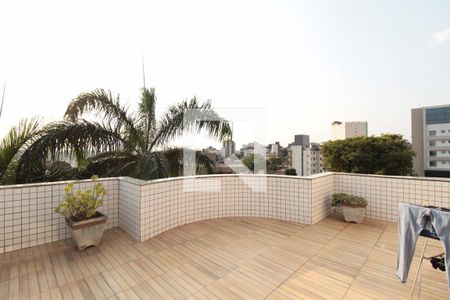 Apartamento à venda com 300m², 5 quartos e 4 vagasCobertura