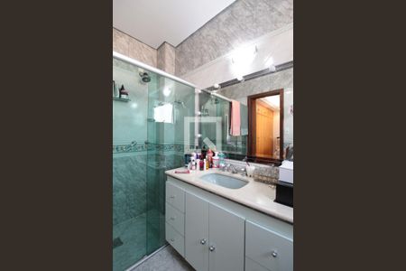 Apartamento à venda com 300m², 5 quartos e 4 vagasBanheiro da Suíte 1