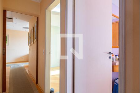 Apartamento à venda com 74m², 3 quartos e 2 vagasCorredor dos Quartos