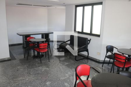 Apartamento para alugar com 200m², 3 quartos e 3 vagasÁrea comum - Salão de festas