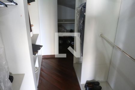 Apartamento para alugar com 200m², 3 quartos e 3 vagasCloset da suíte 1