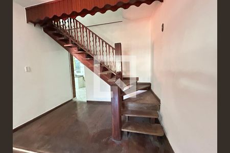 Sala de casa de condomínio para alugar com 3 quartos, 239m² em Vila Valqueire, Rio de Janeiro