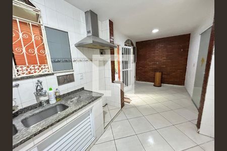 Cozinha de casa de condomínio para alugar com 3 quartos, 239m² em Vila Valqueire, Rio de Janeiro
