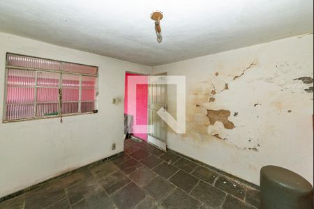 Casa à venda com 360m², 3 quartos e 2 vagasPorão