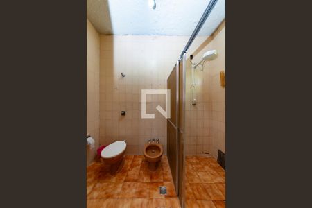 Casa à venda com 360m², 3 quartos e 2 vagasBanheiro da Suíte