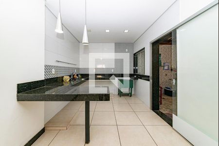 Casa à venda com 360m², 3 quartos e 2 vagasCozinha