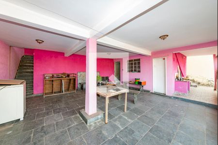 Casa à venda com 360m², 3 quartos e 2 vagasVaranda