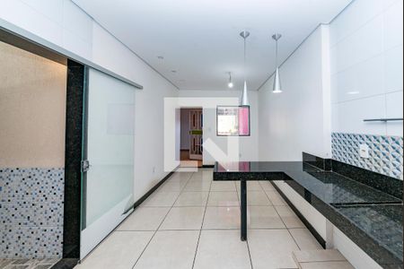 Casa à venda com 360m², 3 quartos e 2 vagasCozinha