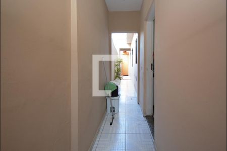 Casa à venda com 222m², 5 quartos e 3 vagasquintal - lateral