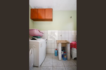 Casa à venda com 222m², 5 quartos e 3 vagas Lavanderia