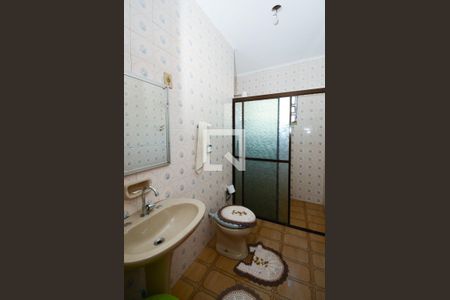 Casa à venda com 222m², 5 quartos e 3 vagasBanheiro Social 2