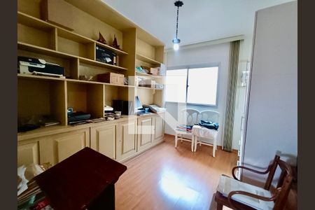 Apartamento à venda com 210m², 3 quartos e 3 vagasQuarto 1